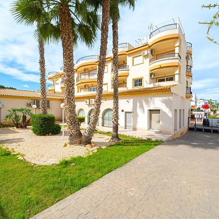 Villamartin Apartment. Excellent Location For Golfers, Cyclists And Hikers المظهر الخارجي الصورة