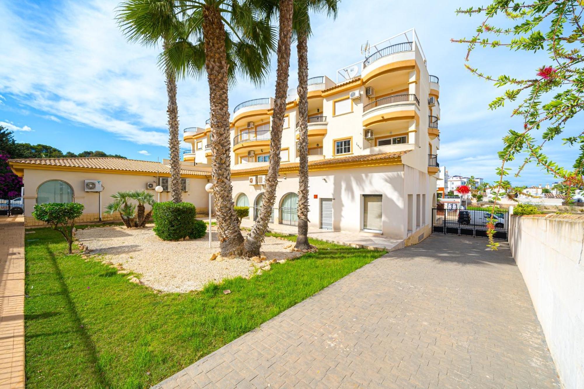 Villamartin Apartment. Excellent Location For Golfers, Cyclists And Hikers المظهر الخارجي الصورة