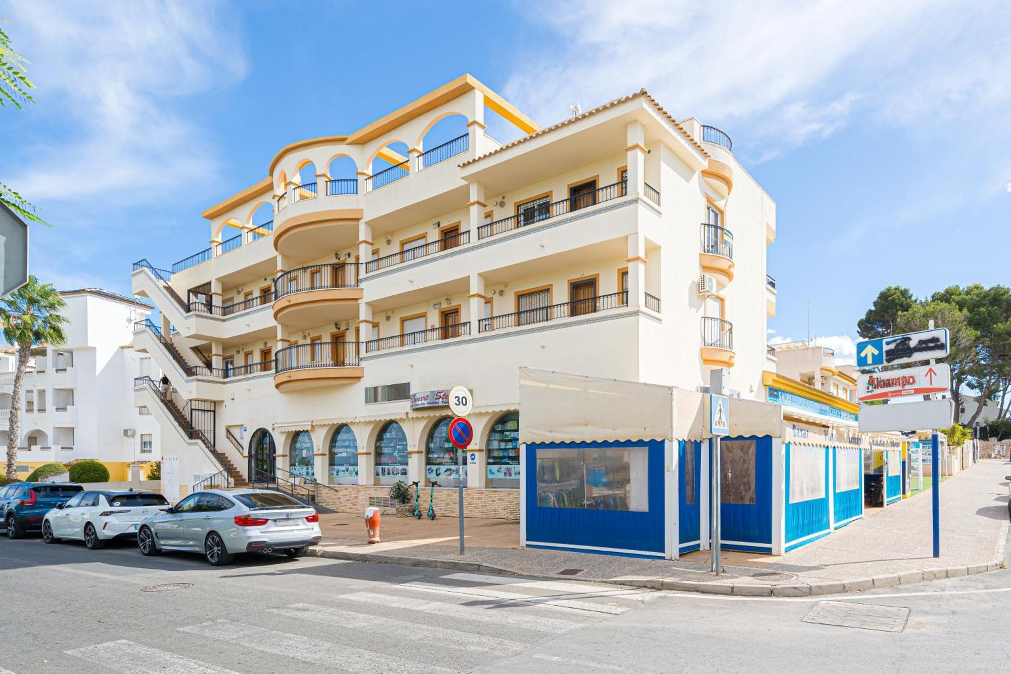 Villamartin Apartment. Excellent Location For Golfers, Cyclists And Hikers المظهر الخارجي الصورة